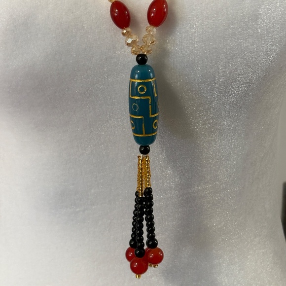 Chic Black, Amber and Red Beaded Necklace with Green Pendant - Picture 5 of 8